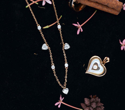 Elegant gold Heart shape pendant